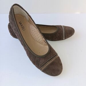 VANELI Brown Quilted Suede Flats with Metal Chain Accents Size 8.5 N